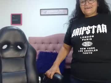 _Cristal09 Chaturbate stream image from August 23, 2025
