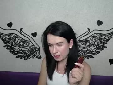 Jasminekouch Chaturbate stream image from August 23, 2025