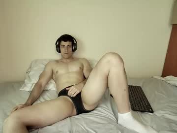 Marchvit Chaturbate stream image from August 23, 2025