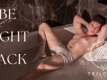 Kev_Zapata Chaturbate stream image from August 23, 2025