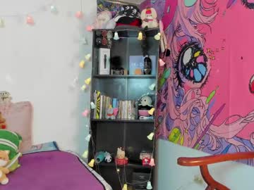 Kittyzenn Chaturbate stream image from August 23, 2025