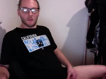 Loveyourglasses2 Chaturbate stream image from August 23, 2025