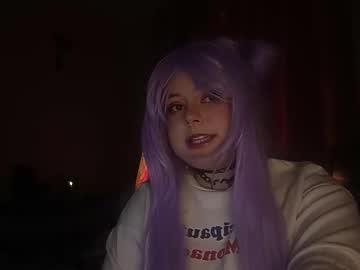 Silkyscent Chaturbate stream image from August 23, 2025