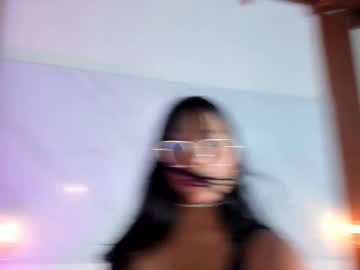 Isabella_Zc Chaturbate stream image from August 23, 2025