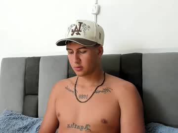 Jeick_Thomson Chaturbate stream image from August 23, 2025