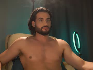 Double_Luckystrike Chaturbate stream image from August 23, 2025
