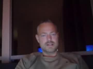 Platugle Chaturbate stream image from August 23, 2025