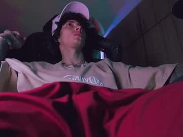 Olliver___Y Chaturbate stream image from August 23, 2025