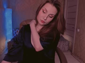 Eesmaaarr Chaturbate stream image from August 24, 2025