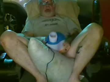 Hangout69 Chaturbate stream image from August 24, 2025