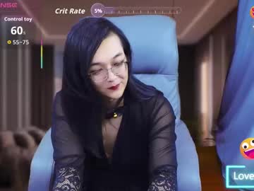 Yezisen Chaturbate stream image from August 24, 2025