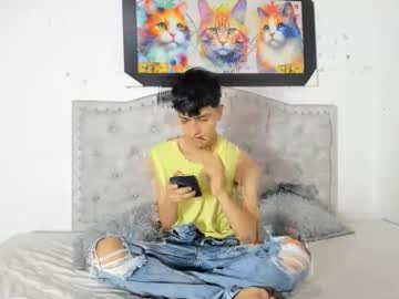 Forbidden_Kisses Chaturbate stream image from August 24, 2025