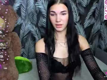 Hellen__Moore Chaturbate stream image from August 24, 2025
