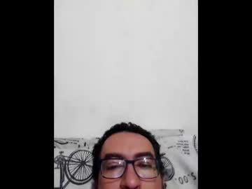 Luis2988z Chaturbate stream image from August 24, 2025