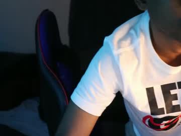 Maxtyzon5960 Chaturbate stream image from August 24, 2025