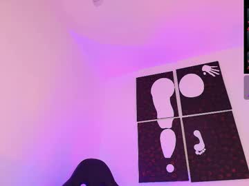Iamlola_ Chaturbate stream image from August 24, 2025