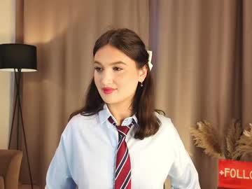 Wilonebendell Chaturbate stream image from August 24, 2025