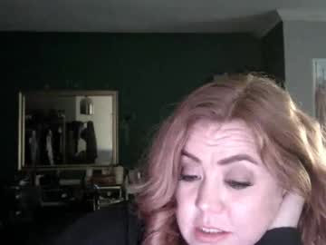 Courtneywithcurvez Chaturbate stream image from August 24, 2025