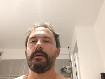 Luluberlu042 Chaturbate stream image from August 24, 2025