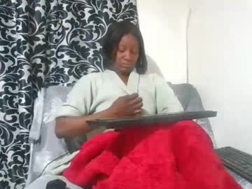 Sluttylaura18 Chaturbate stream image from August 24, 2025