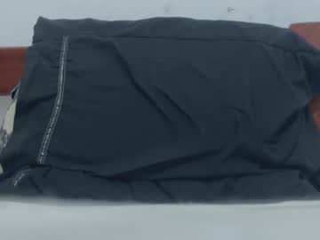 Undea Chaturbate stream image from August 24, 2025