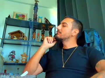 Andrewbanner Chaturbate stream image from August 24, 2025