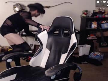 Incubussy_X Chaturbate stream image from August 24, 2025