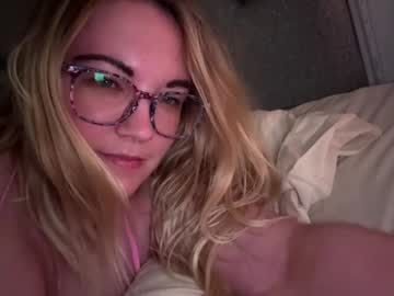 X_Dreamgirl_X Chaturbate stream image from August 24, 2025