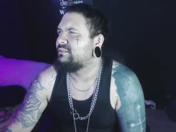 Darkclothes Chaturbate stream image from August 24, 2025