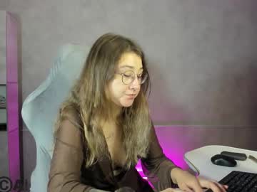 Sally_Manson Chaturbate stream image from August 24, 2025