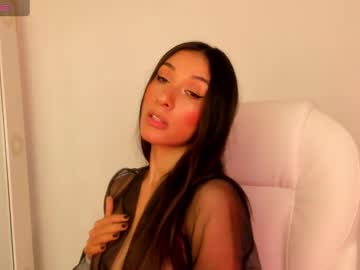 Gorgeous_Brunette Chaturbate stream image from August 24, 2025