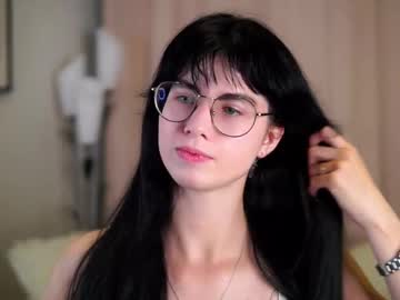 Laureljarrar Chaturbate stream image from August 24, 2025