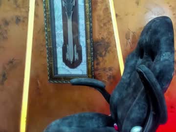 Crissex_2022 Chaturbate stream image from August 24, 2025