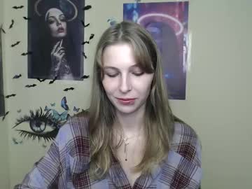 Stranger_Giirl Chaturbate stream image from August 24, 2025