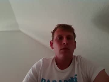 Julkoooo128 Chaturbate stream image from August 24, 2025