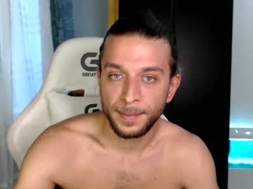 Magicpulse Chaturbate stream image from August 24, 2025