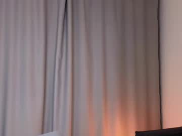 Goldybody Chaturbate stream image from August 24, 2025