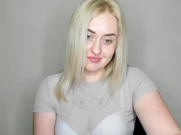 Kennajamess Chaturbate stream image from August 24, 2025