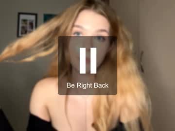 Louettawaaga Chaturbate stream image from August 24, 2025