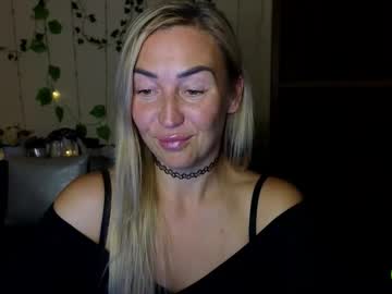 Ay_Kiss_Jully Chaturbate stream image from August 24, 2025