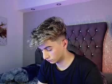 Mr_Williseo Chaturbate stream image from August 24, 2025