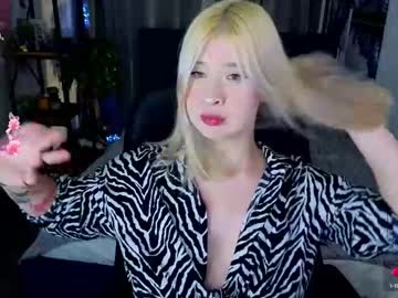 Elisabeth_Kitty Chaturbate stream image from August 24, 2025