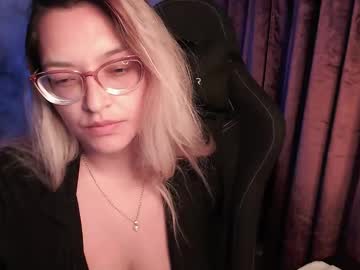 Sofidivinemilk Chaturbate stream image from August 24, 2025