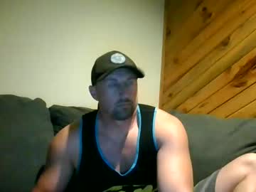 Wh2415 Chaturbate stream image from August 24, 2025