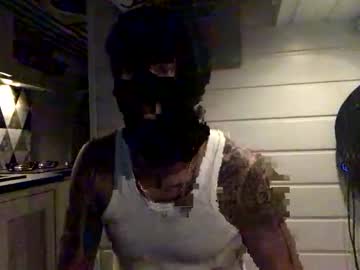 Pampeline Chaturbate stream image from August 24, 2025