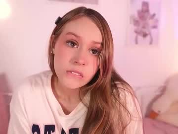 Milky_0 Chaturbate stream image from August 24, 2025