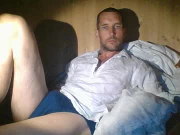 Paueriwan Chaturbate stream image from August 24, 2025