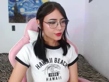 Melhoneymoon Chaturbate stream image from August 25, 2025