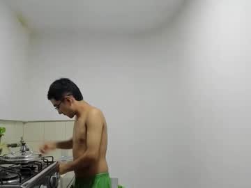 Milhouse_Fox Chaturbate stream image from August 25, 2025
