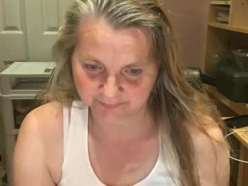 Chealsiek Chaturbate stream image from August 25, 2025